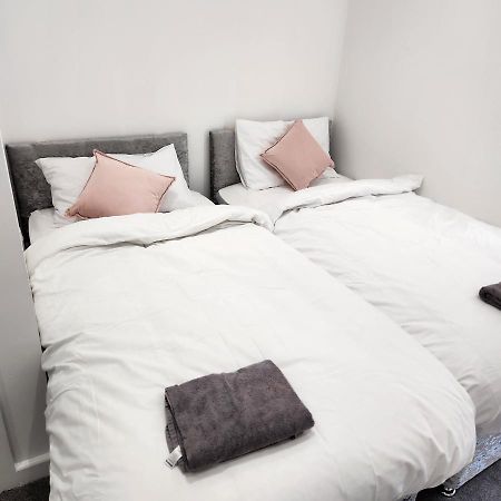 Comfy Diamond Ensuite Room Maidstone With Free Parking And Speedy Wifi Kültér fotó